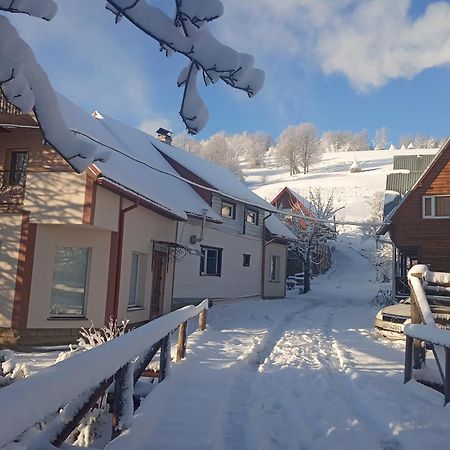 У Олега Hotel Verkhne-Studenyy Exterior foto