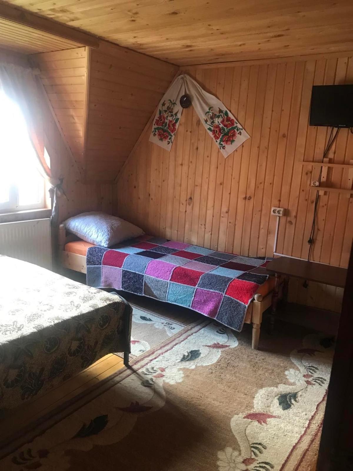 У Олега Hotel Verkhne-Studenyy Exterior foto