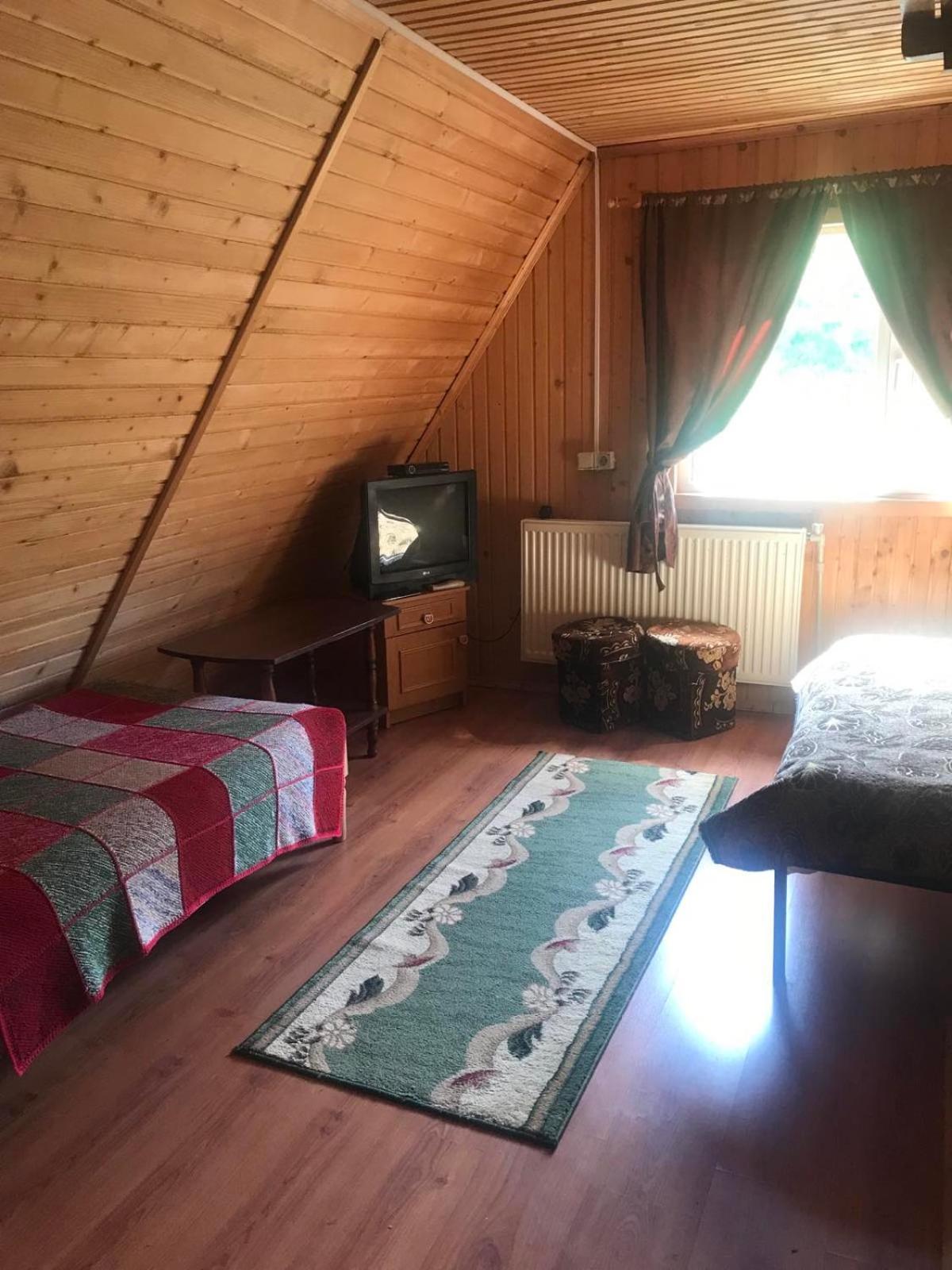 У Олега Hotel Verkhne-Studenyy Exterior foto