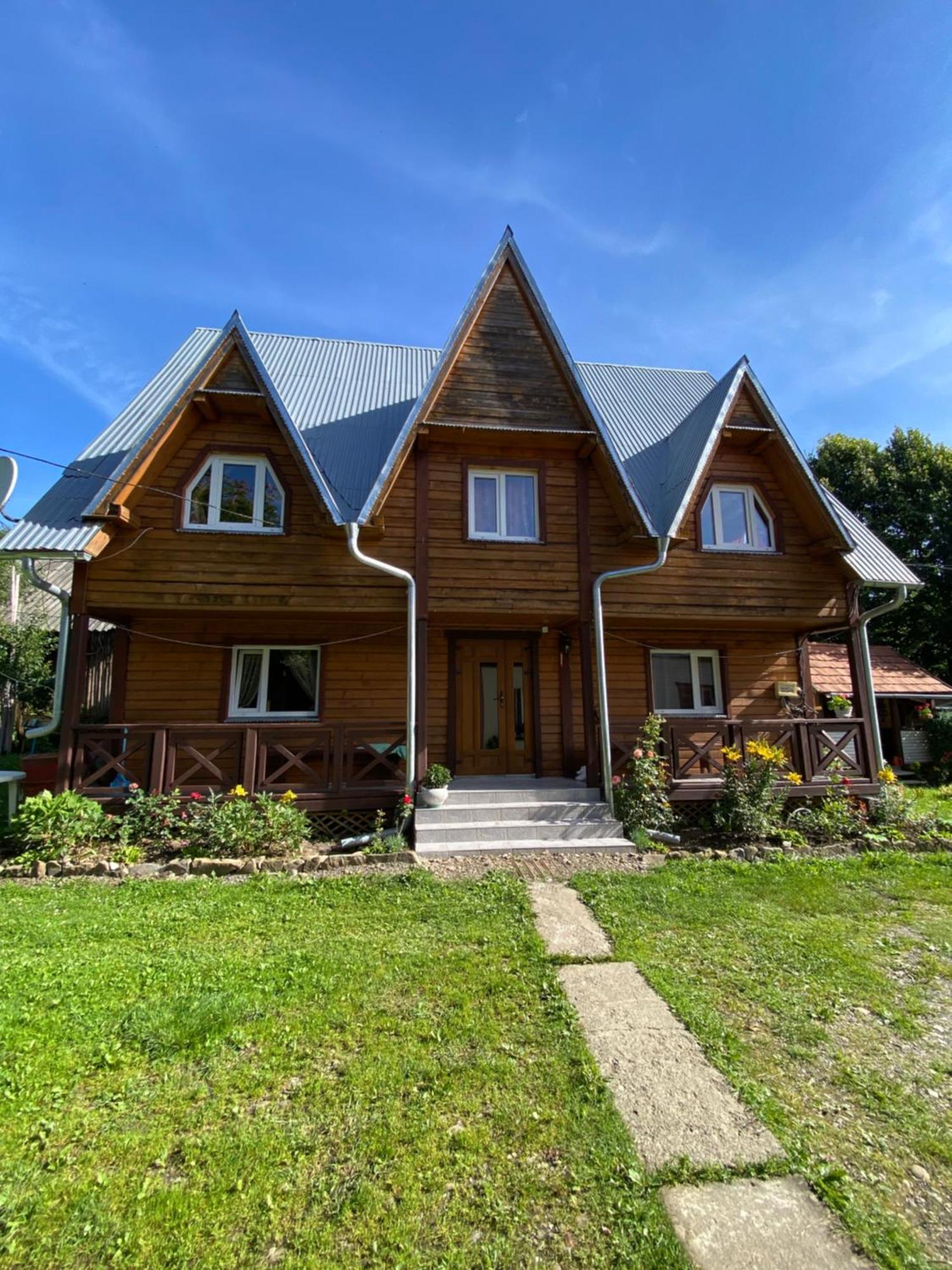 У Олега Hotel Verkhne-Studenyy Exterior foto